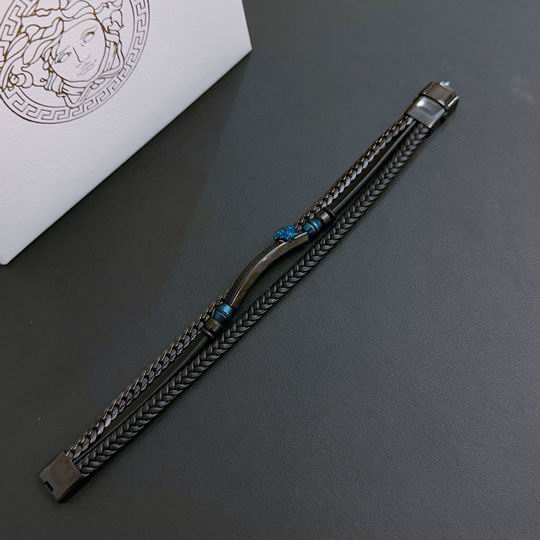 Versace bracelet lyh18